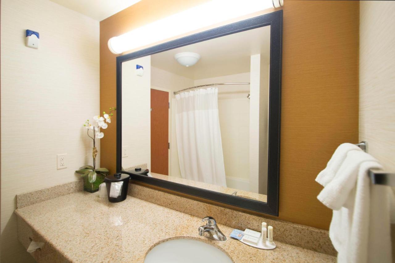 Fairfield Inn & Suites Берлі Екстер'єр фото