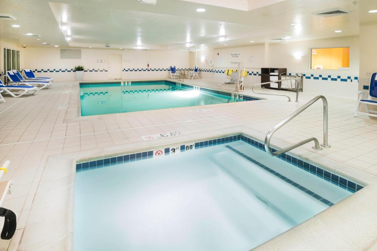 Fairfield Inn & Suites Берлі Екстер'єр фото