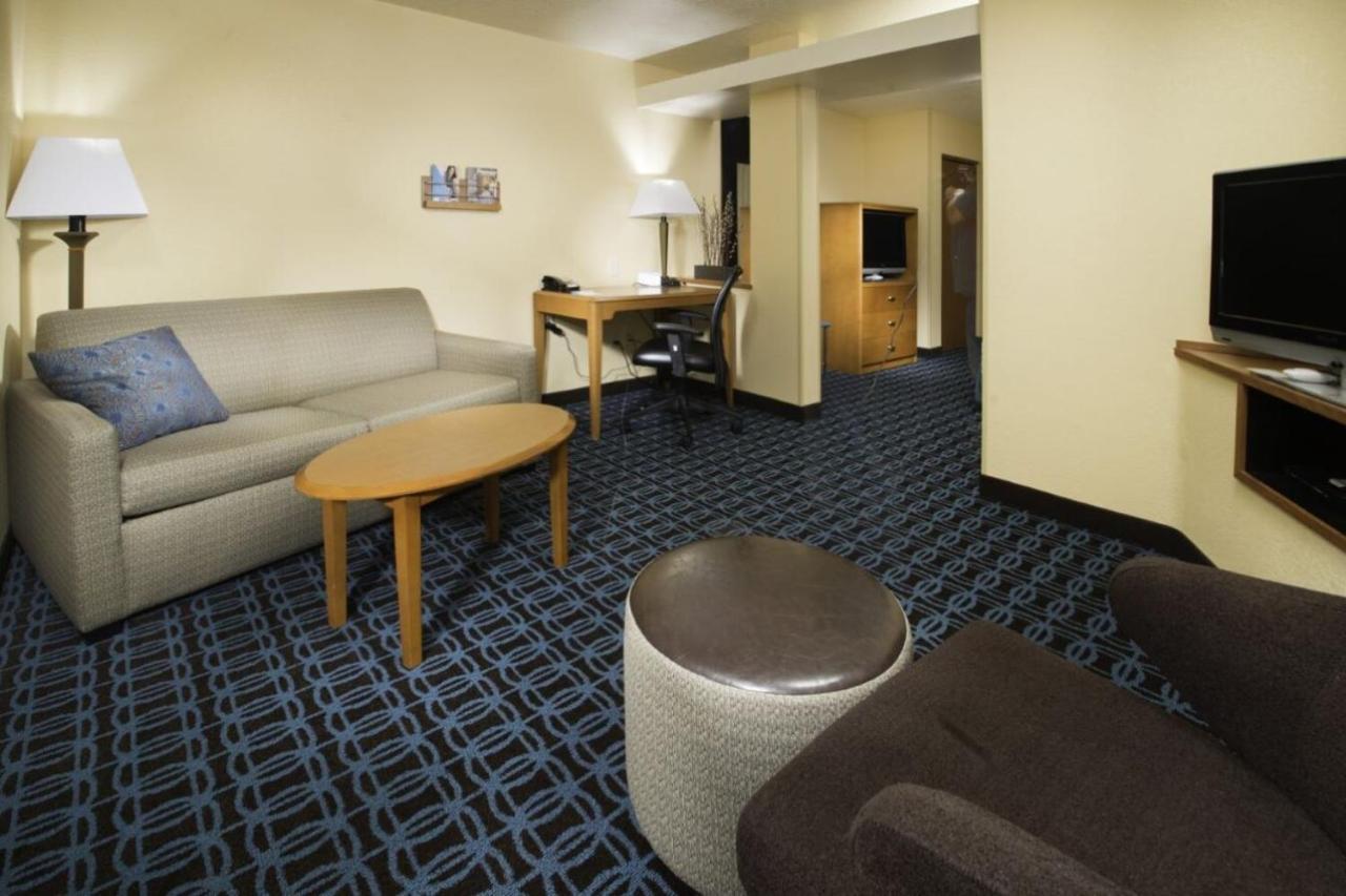 Fairfield Inn & Suites Берлі Екстер'єр фото
