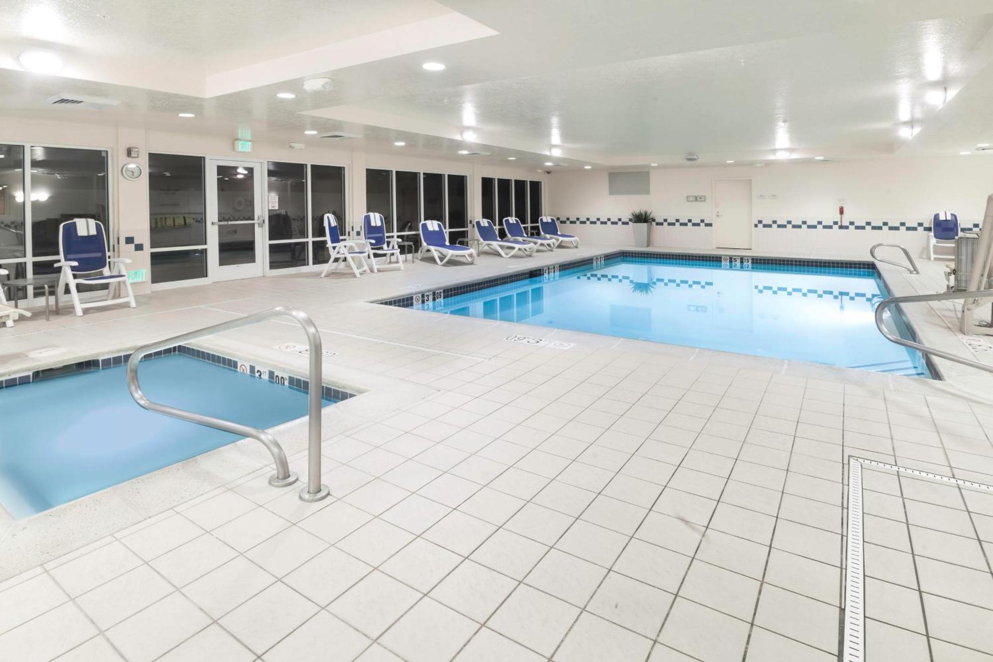 Fairfield Inn & Suites Берлі Екстер'єр фото