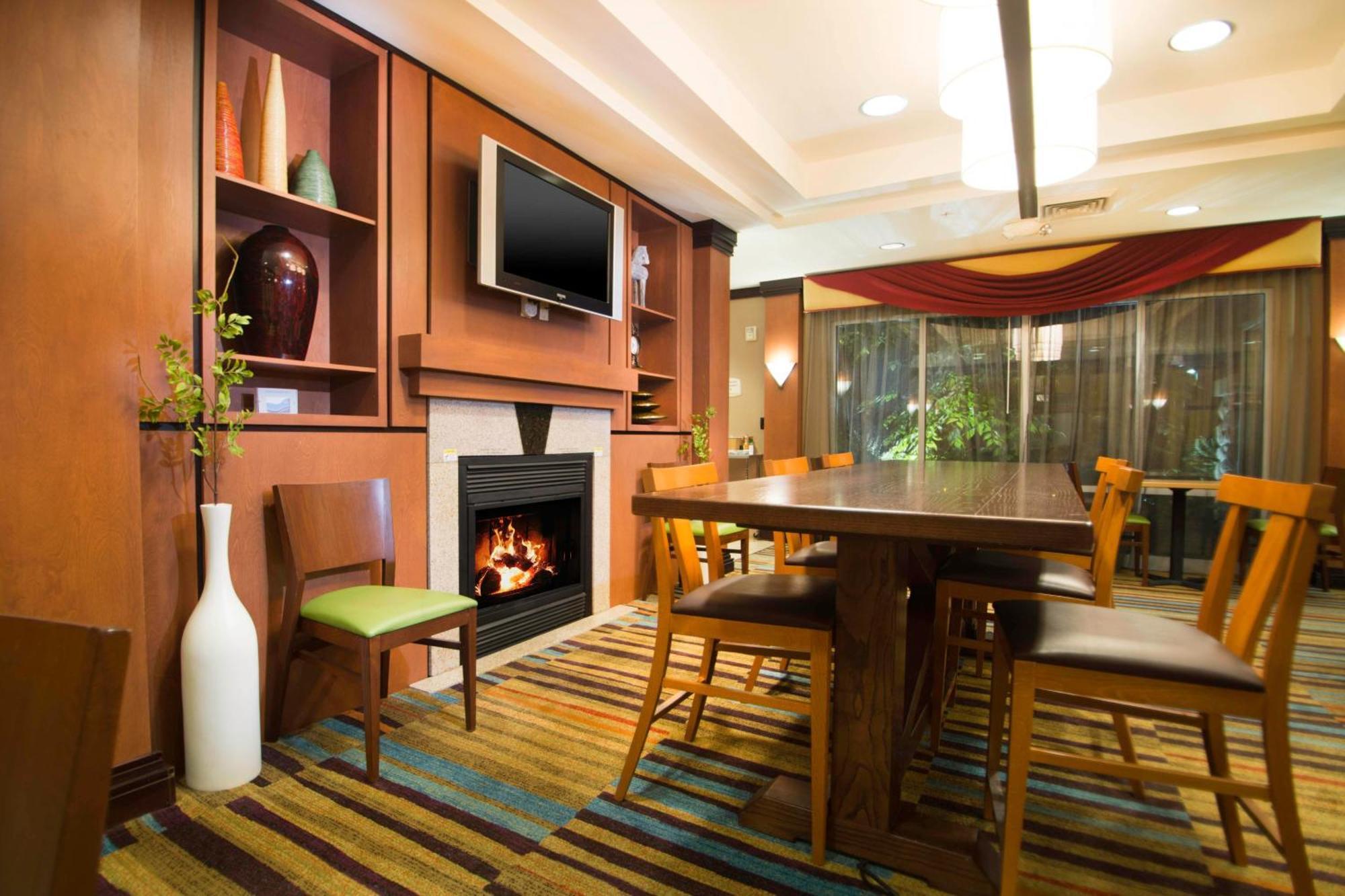 Fairfield Inn & Suites Берлі Екстер'єр фото