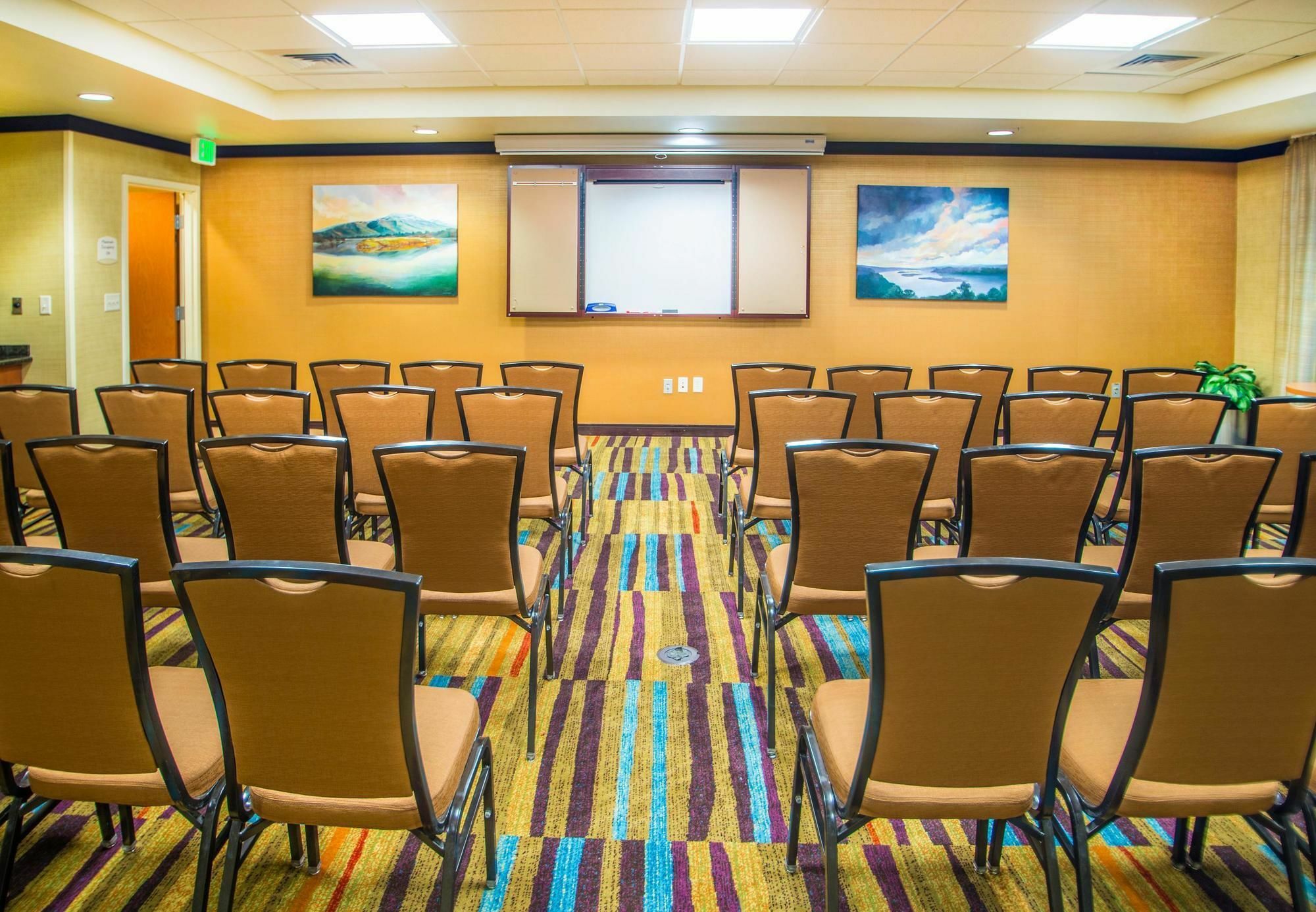 Fairfield Inn & Suites Берлі Екстер'єр фото